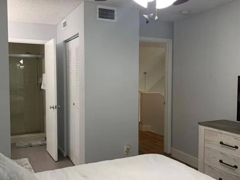 832 NW 92nd Ave — Photo 14