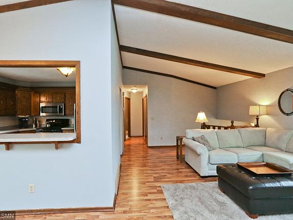 5th image of 730 Clearbrook Ln