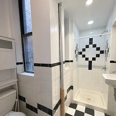 Rented by Union Square Property Management | media 12