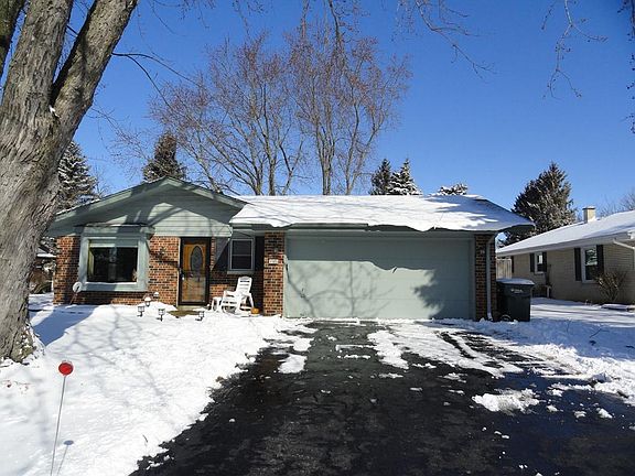 2nd image of 103 Oakview Dr