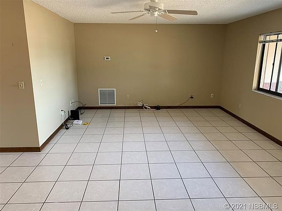 3rd image of 1185 Abagail Dr
