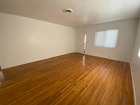 3rd image of 1331 Poli St