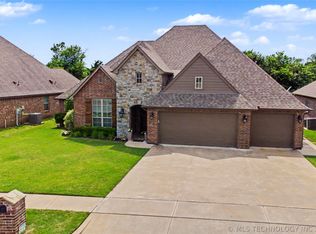 7906 N 142nd Ave E, Owasso, OK 74055