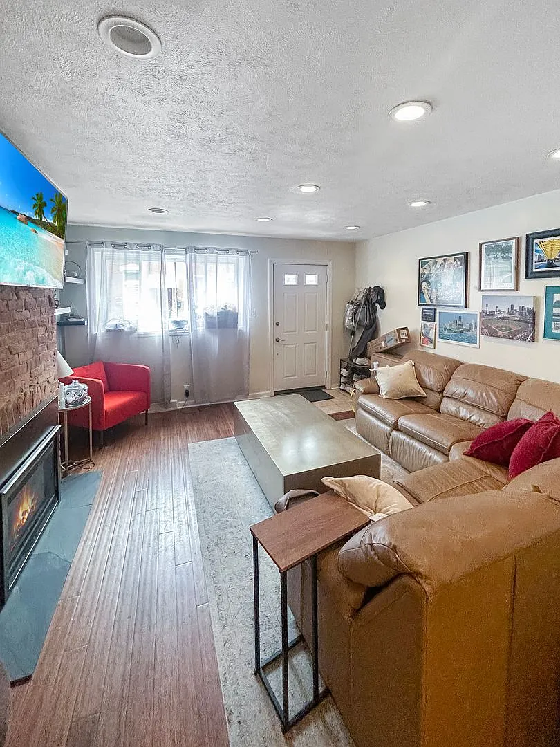 Discover this 3-bedroom, 1-bath home in the heart of Lawrenceville, PA!! — Photo 3