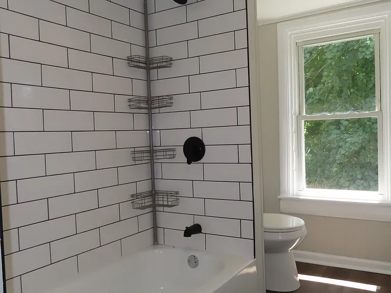 828 Broad St — Photo 15