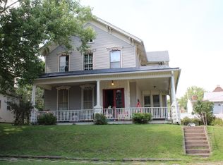 105 W 5th St, Muscatine, IA 52761