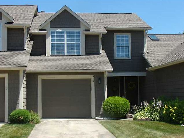 1st image of 815 Cobblestone Dr