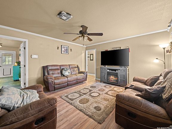 2nd image of 603 N Lewis Ave