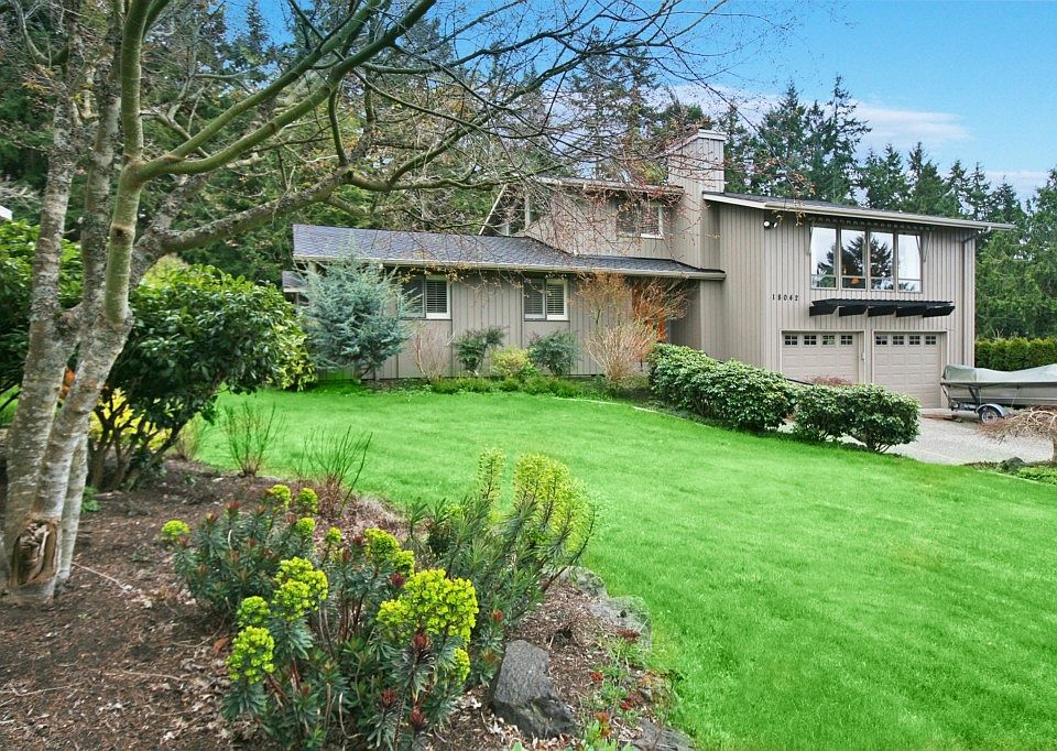 1st image of 18042 9th Ave NE