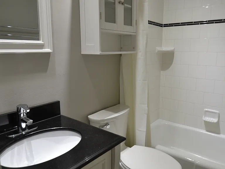 236 Jackson St #B — Photo 32