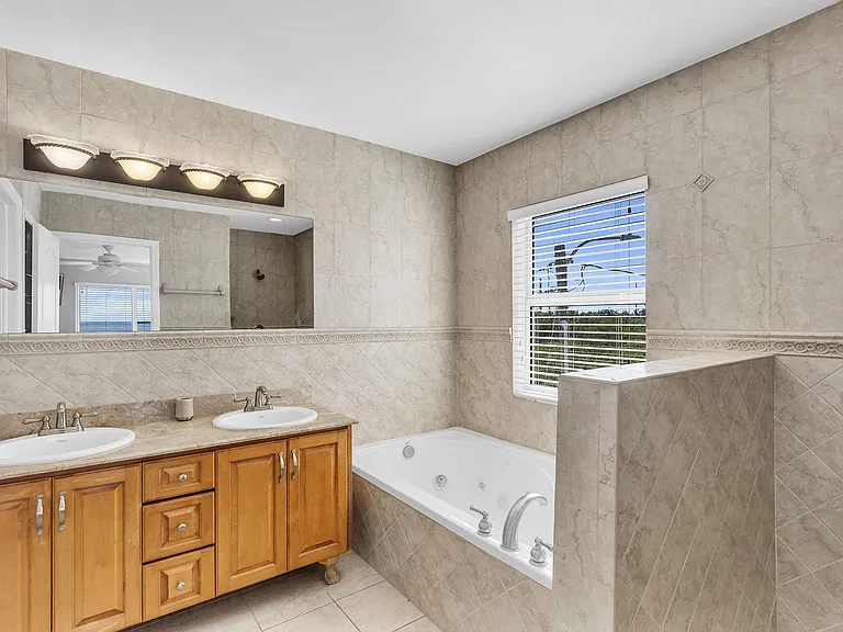 112 Seagull Ln — Photo 31