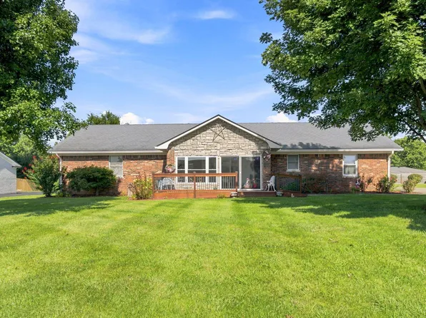 1111 Comanche Trl, Georgetown, KY 40324