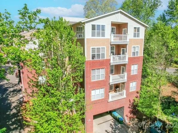 1000 E Woodlawn Rd APT 219, Charlotte, NC 28209