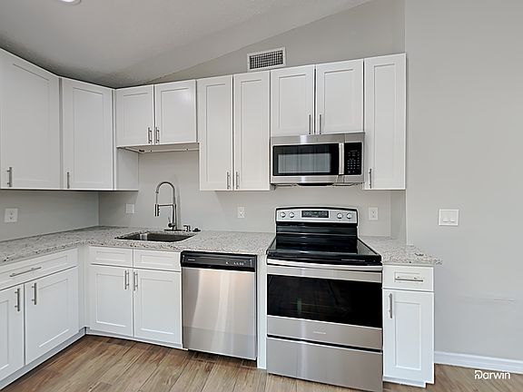 3rd image of 219 Ashbourne Dr