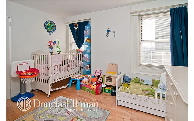 Sold by Douglas Elliman | media 14