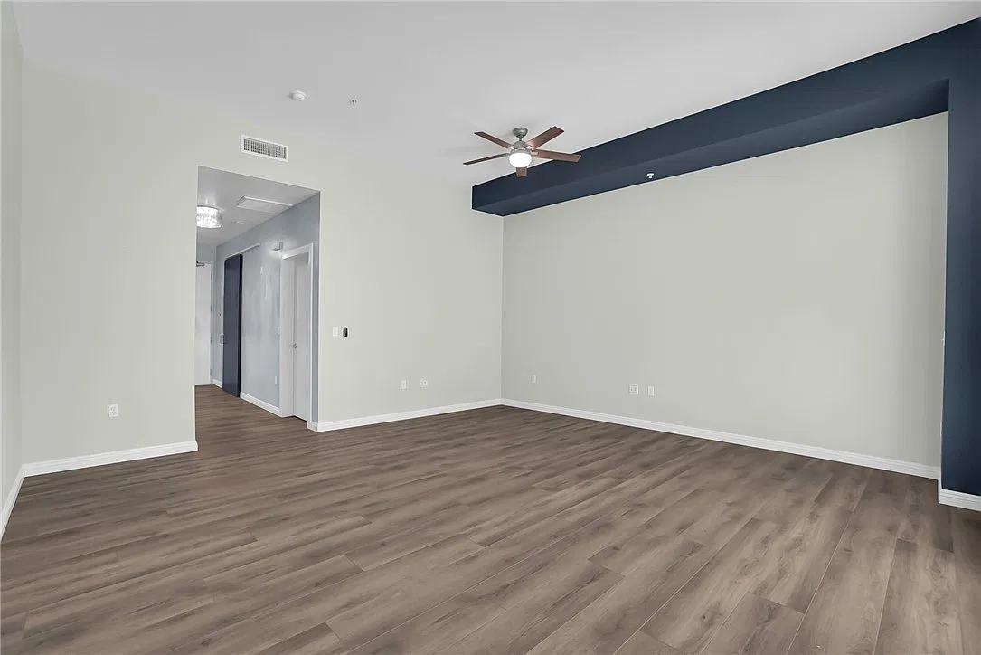 1 bed, 708 sqft, $2,800 — Photo 4