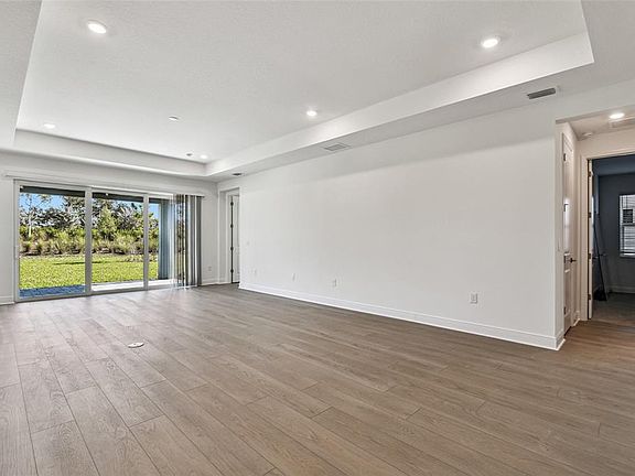 5th image of 7574 Seahawk Ave