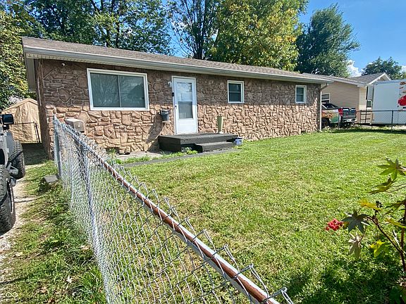3rd image of 2843 Dietz St