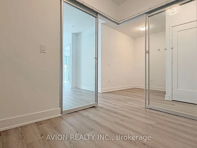 60 Princess St #205 — Photo 13