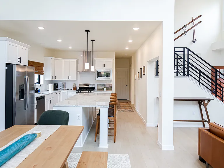 126 Brooklyn Cir — Photo 14