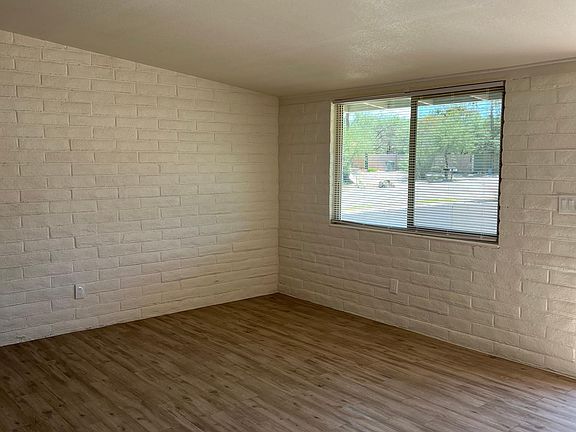 4th image of 2647-1 N Estrella Ave