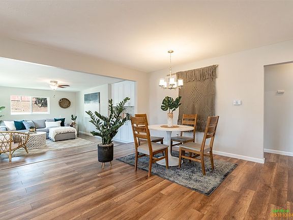 2nd image of 5534 Barclay Ave