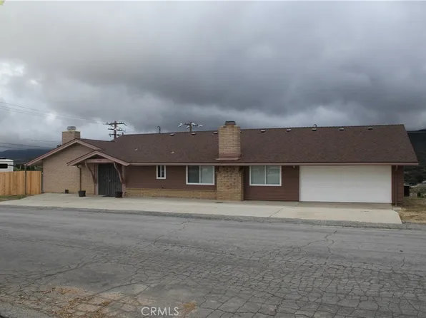 14606 Flintstone Dr, Lake Hughes, CA 93532