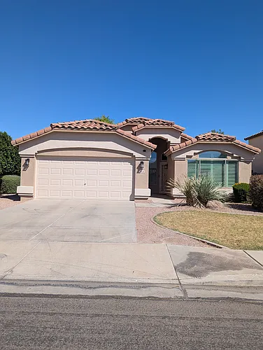 4630 E Torrey Pines Ln Photo 1