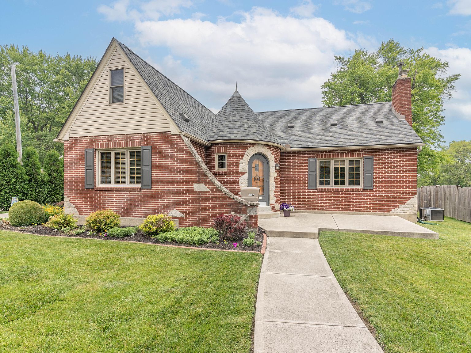 1387 McKaig Ave, Troy, OH 45373 Zillow