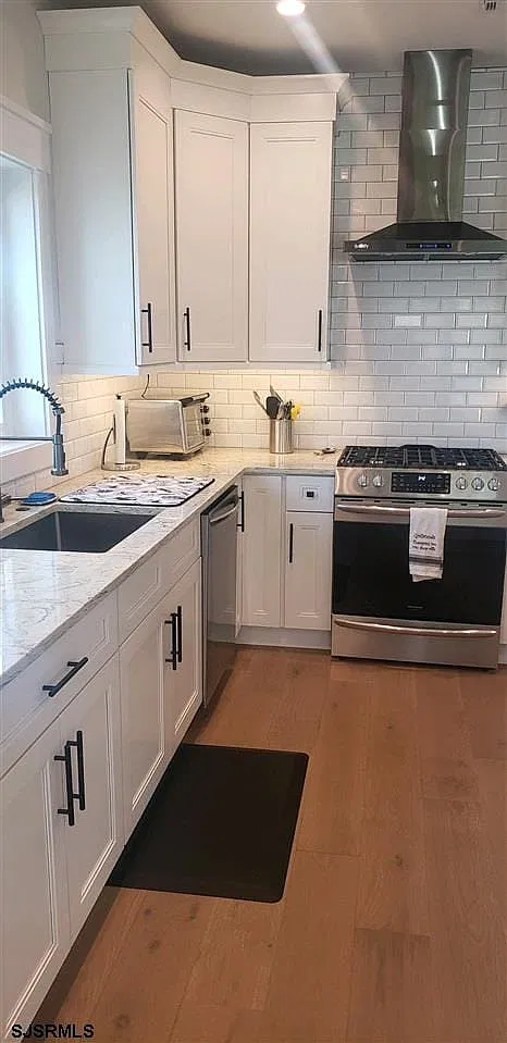 4 bed, 3.0 bath, $25,000 — Photo 3