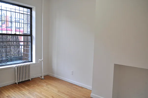 Rented by Douglas Elliman | media 18