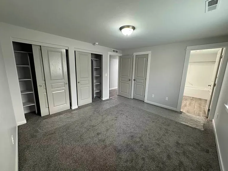 2205 E Elm Grove Dr — Photo 15