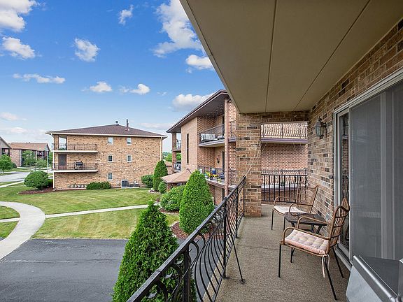 4th image of 7913 Paxton Ave APT 2E