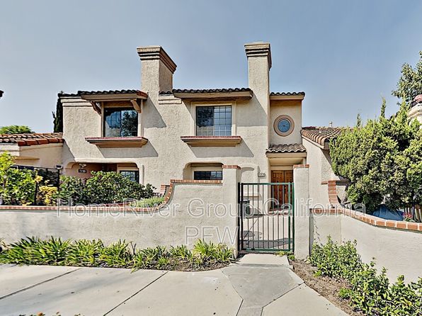 456 Country Club Dr APT B
