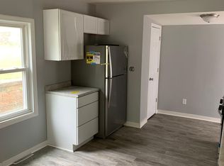 1225 E 34th St, Des Moines, IA 50317