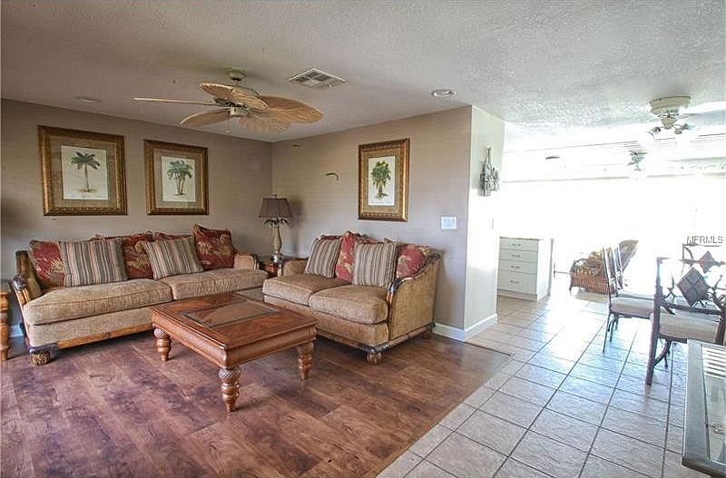 1st image of 18182 Bracken Cir
