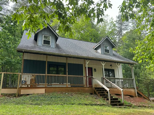 446 Silver Fox Trl, Cleveland, GA 30528