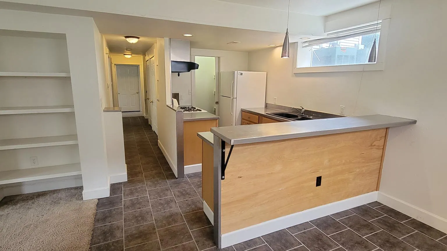 303 Center Street - 201 — Photo 4