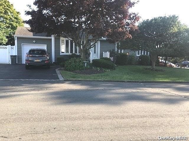 1st image of 66 Warwick Avenue