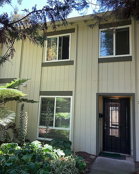 1st image of 39 Oliva Dr #C