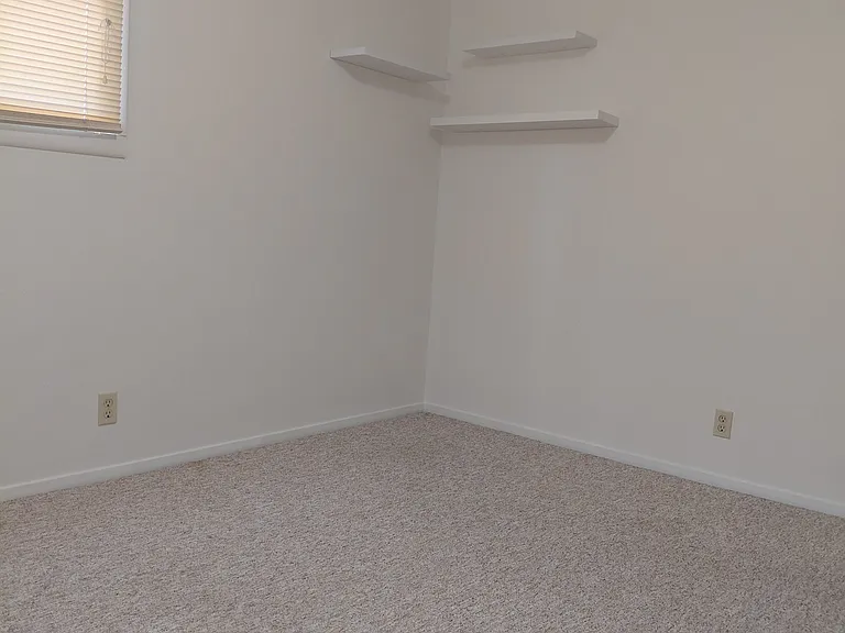 503 W Fowler Rd — Photo 14
