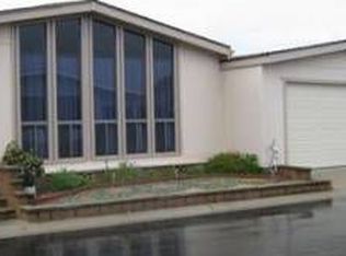 22 Poinsettial Gardens Dr, Ventura, CA 93004