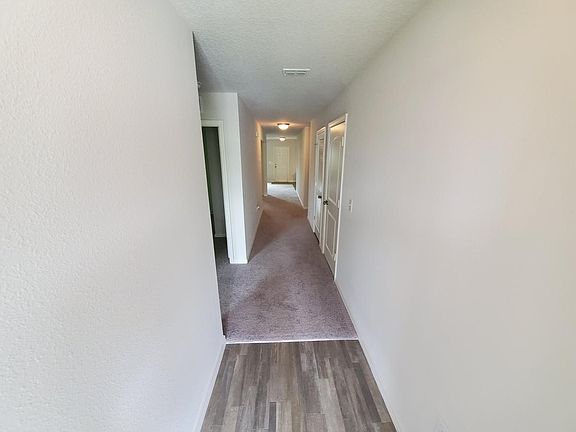 2nd image of 218 Hyacinth Ct
