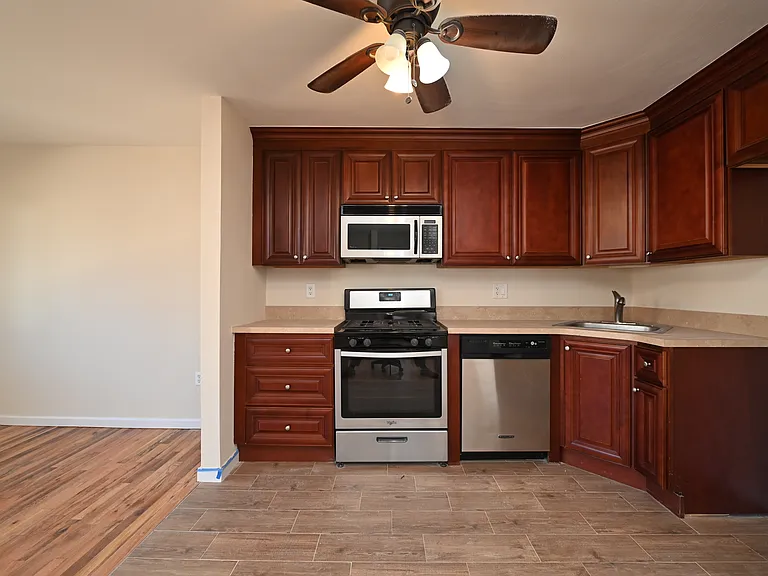 55 Goodall St #1 — Photo 7