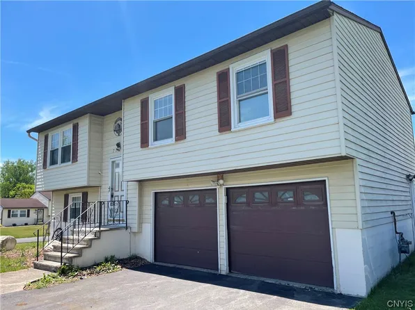 7724 Langen Ln, Cicero, NY 13039