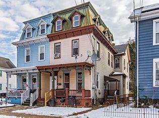 32 Walnut St, Salem, NJ 08079