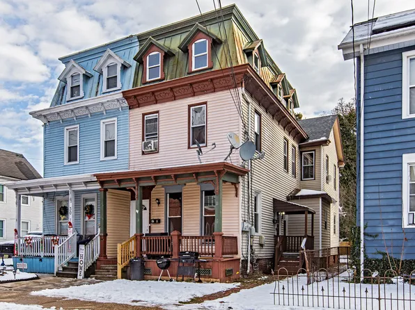 32 Walnut St, Salem, NJ 08079