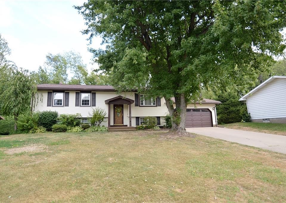 1st image of 2825 Loveland Ave