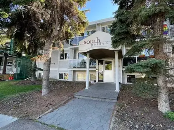 9725 82nd Ave NW #201, Edmonton, AB T6E 1Y6