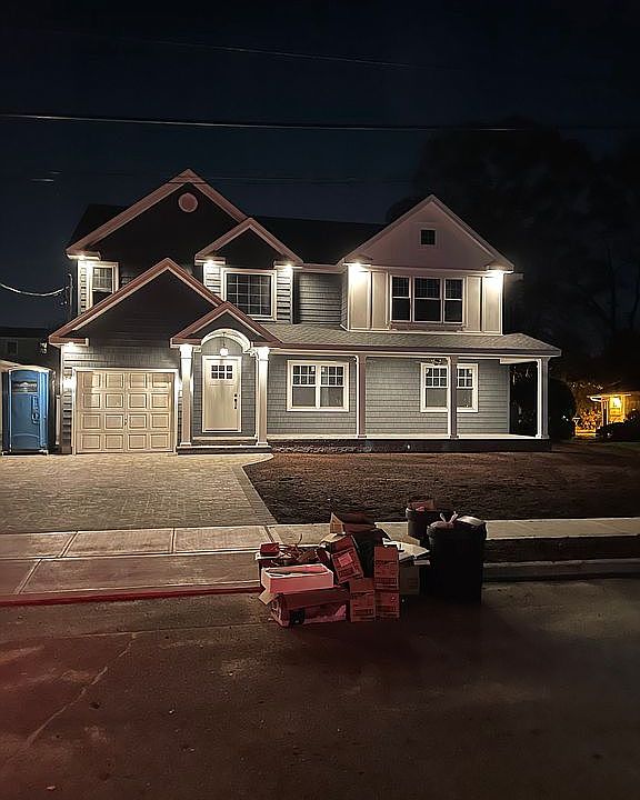 1st image of 593 Derby Dr N